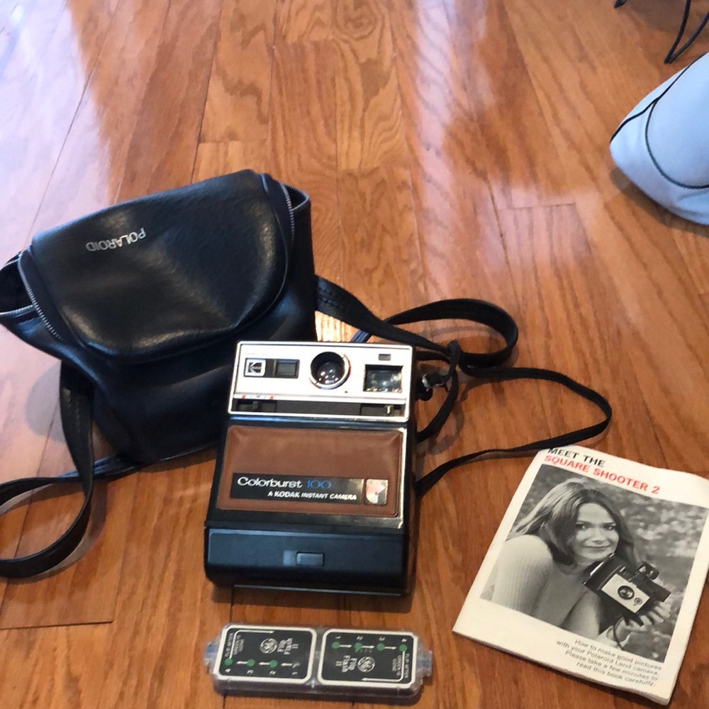 Kodak Colorburst 100 Instant Camera and Case